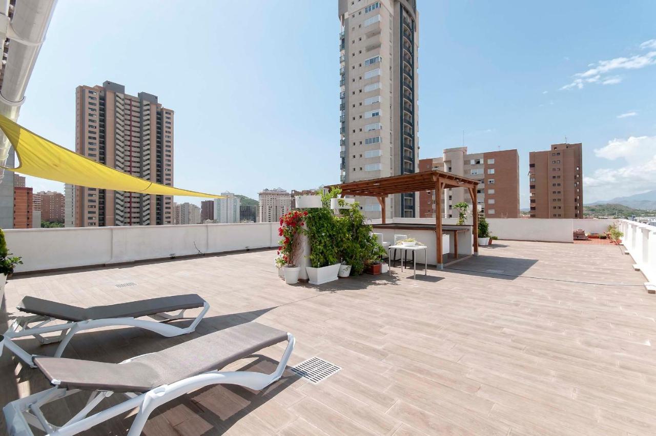 Atico Con Enorme Terraza Y Chill Out Particular Leilighet Benidorm Eksteriør bilde
