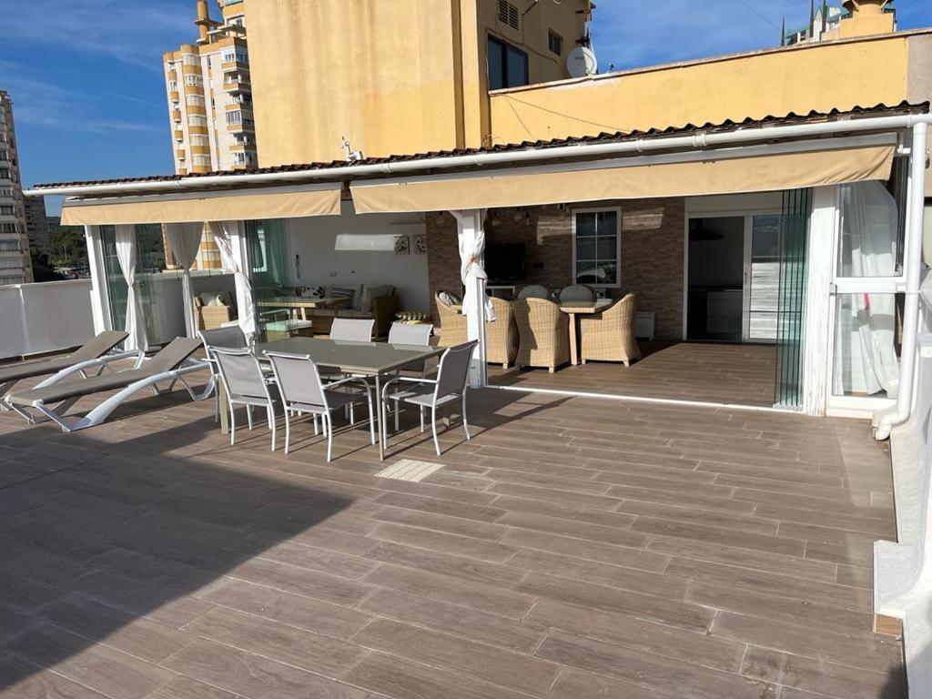 Atico Con Enorme Terraza Y Chill Out Particular Leilighet Benidorm Eksteriør bilde