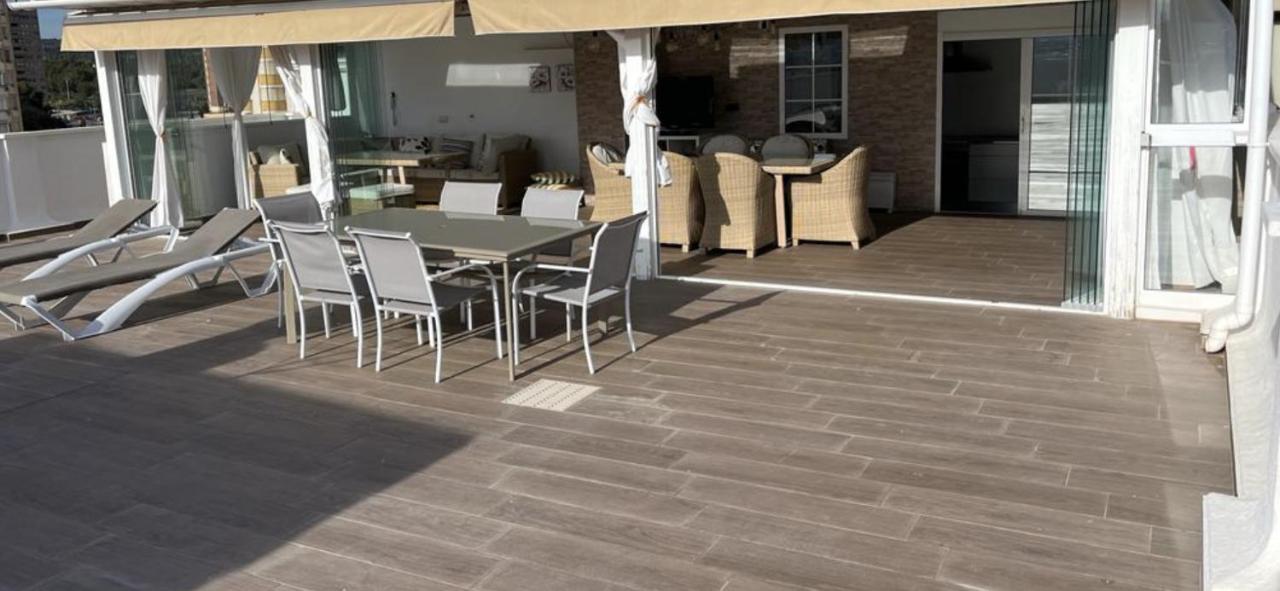 Atico Con Enorme Terraza Y Chill Out Particular Leilighet Benidorm Eksteriør bilde