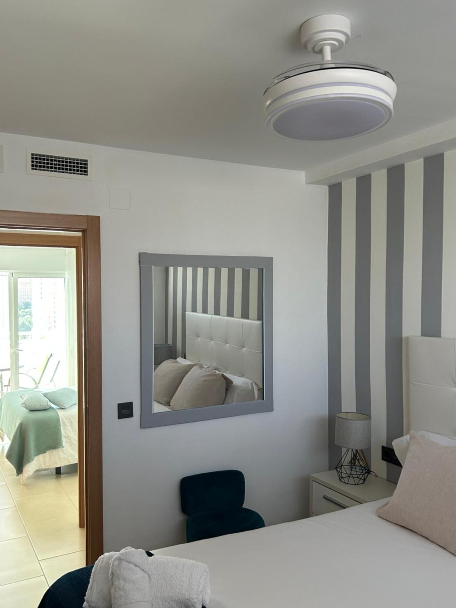 Atico Con Enorme Terraza Y Chill Out Particular Leilighet Benidorm Eksteriør bilde